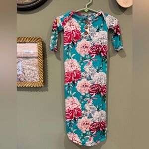 POSH PEANUT 0-3 month zip bottom sleeper; bamboo baby clothes; bamboo sleeper